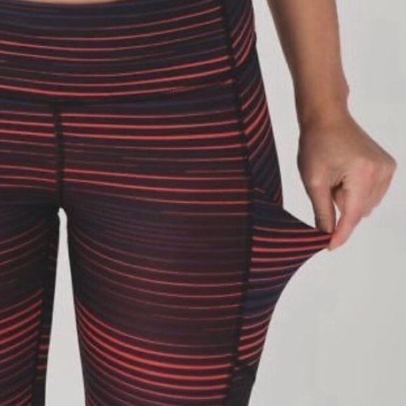 Lululemon Speed Tight - Size 10 - Picture 10 of 10